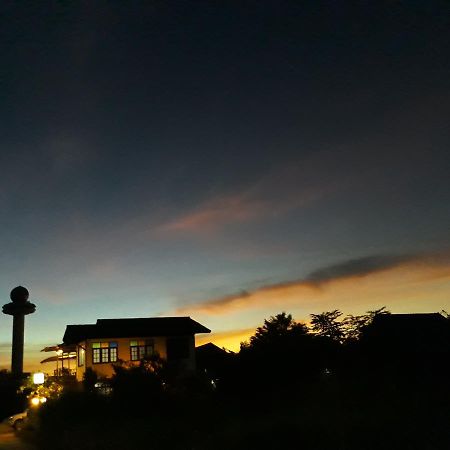 Baantung Homestay 묵다한 외부 사진
